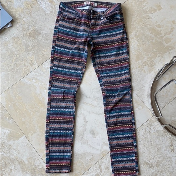 3 for $12 💖 HP 💖  Tribal Print Skinny Jeans - Picture 6 of 9